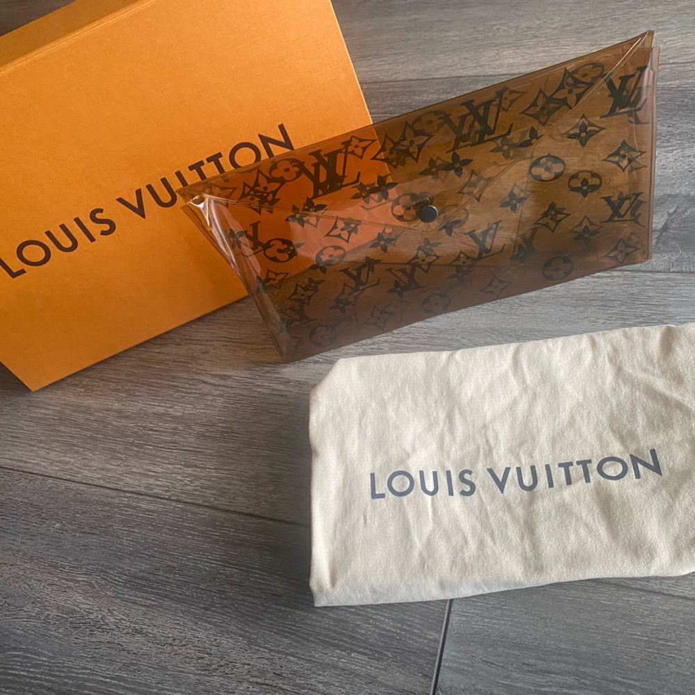 Louis Vuitton Clutch bag